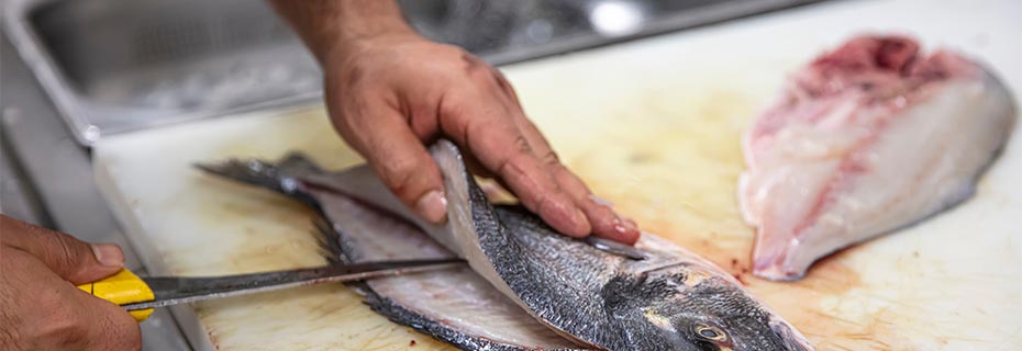 Everything you need to clean the sales area at a fishmonger